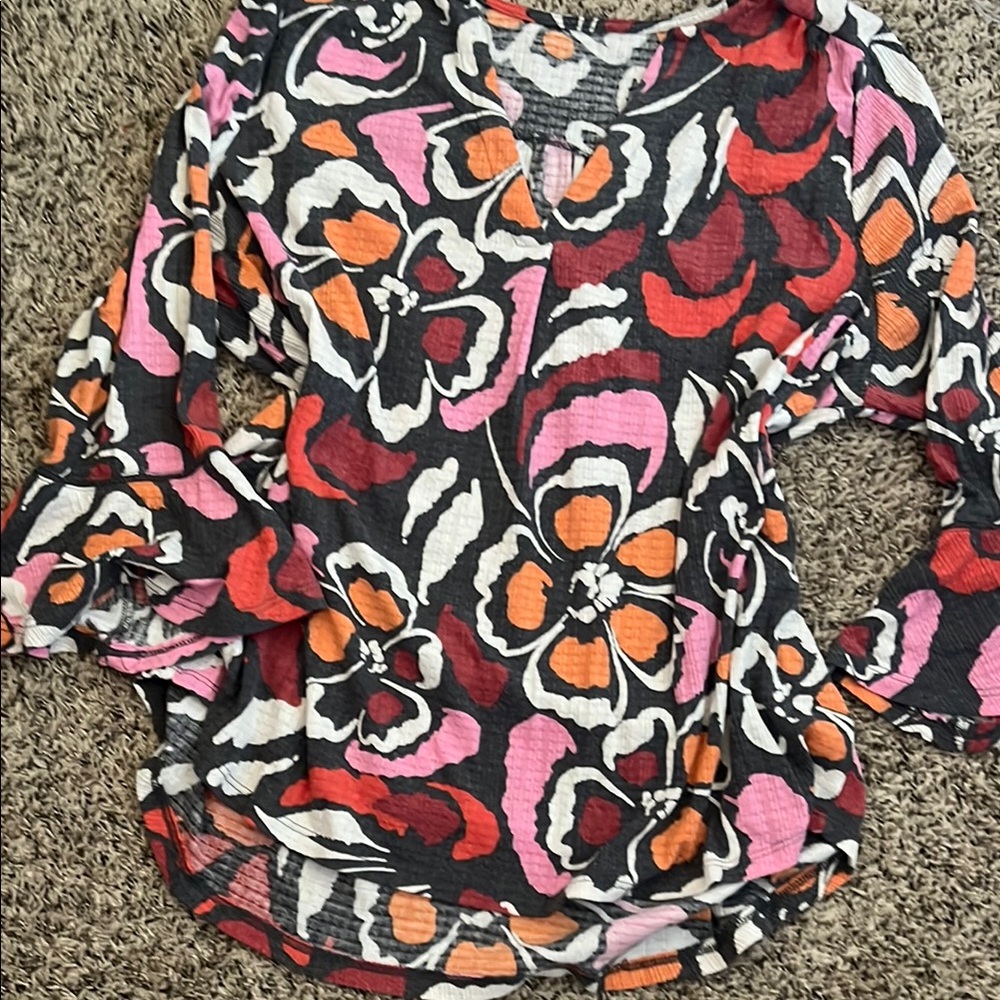 Floral Women's Top - Picture 3 of 8